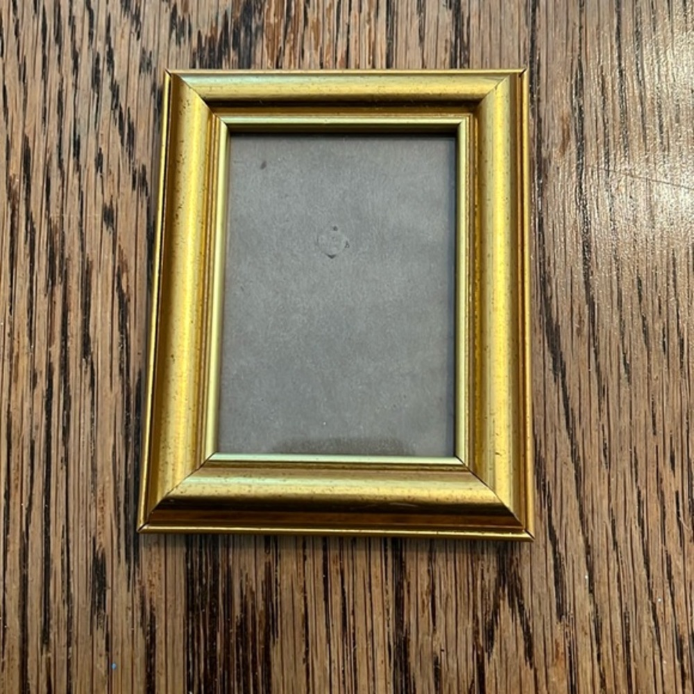 VINTAGE GOLD FRAME - TINY AND PERFECT